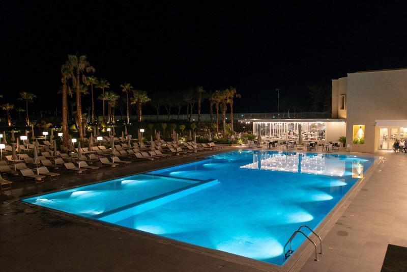 קמפופליצ'ה די רוצ'לה Mangia'S Himera Resort מראה חיצוני תמונה