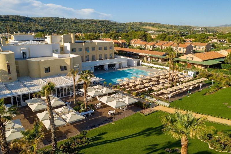 קמפופליצ'ה די רוצ'לה Mangia'S Himera Resort מראה חיצוני תמונה