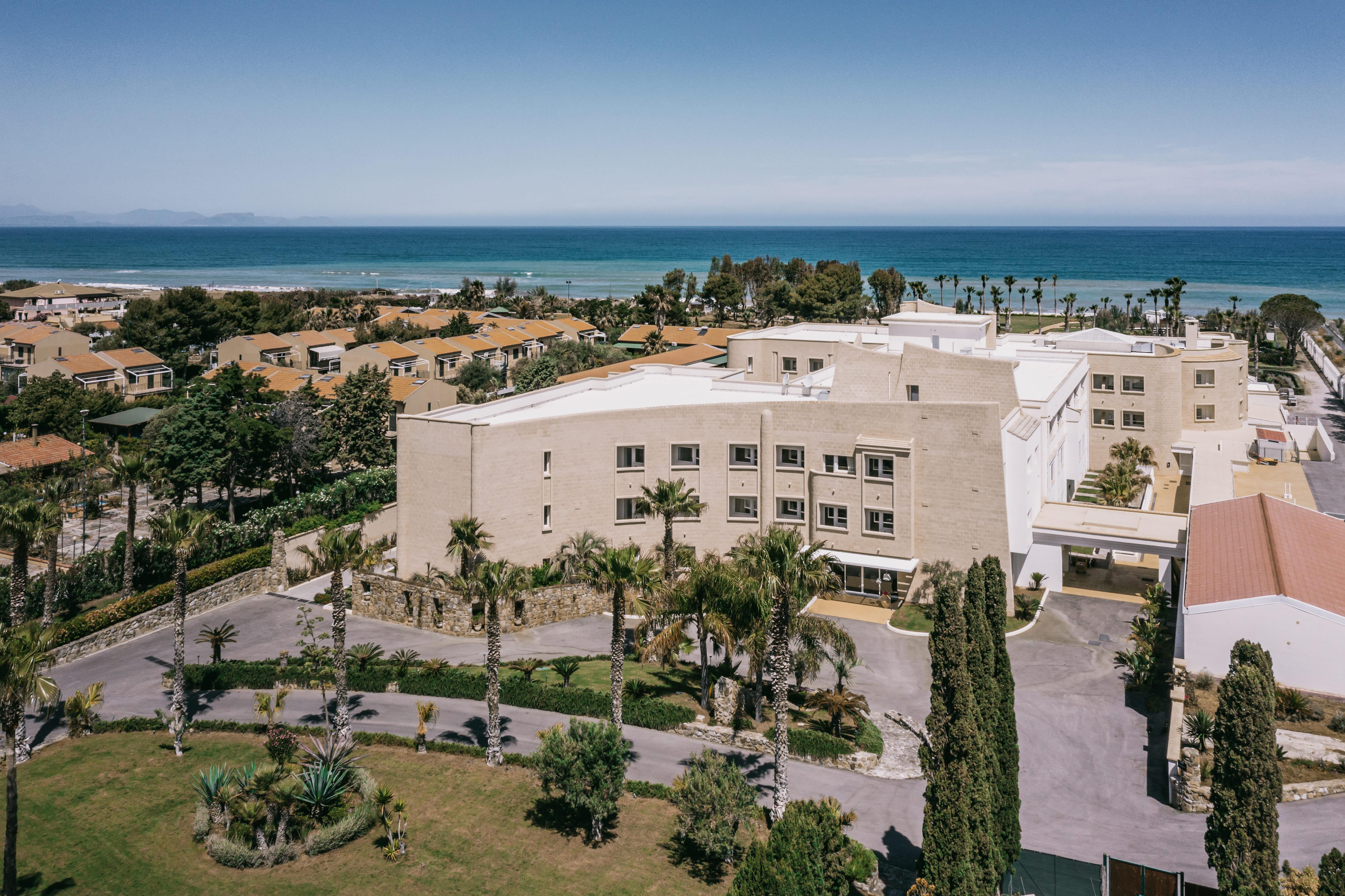 קמפופליצ'ה די רוצ'לה Mangia'S Himera Resort מראה חיצוני תמונה