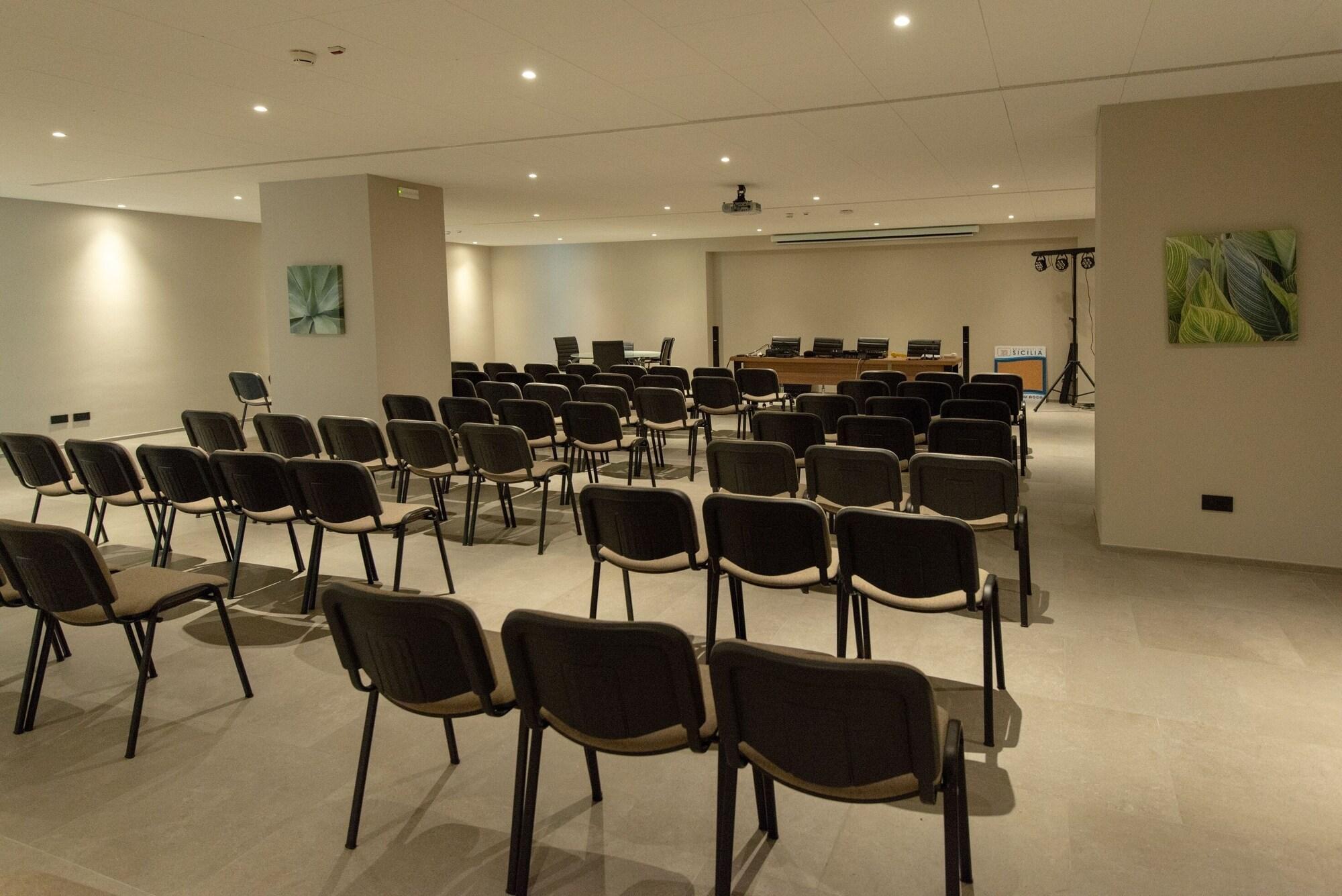 קמפופליצ'ה די רוצ'לה Mangia'S Himera Resort מראה חיצוני תמונה
